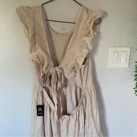 Express Tiered Ruffle Cutout Back Maxi Dress Size XL NWT Feminine - Picture 7 of 15